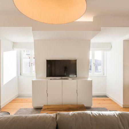 Flh Chiado Bright Apartment ลิสบอน ภายนอก รูปภาพ