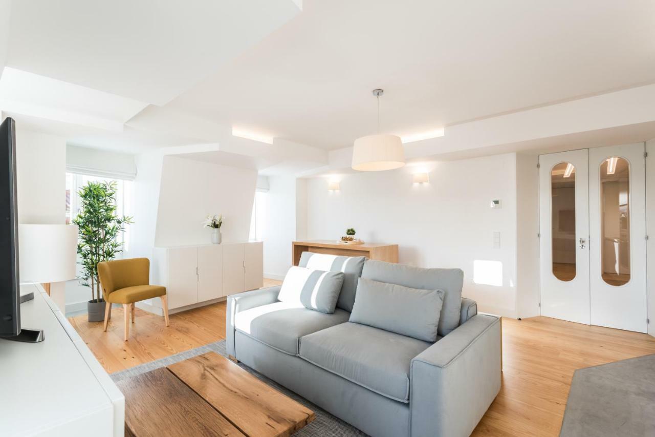 Flh Chiado Bright Apartment ลิสบอน ภายนอก รูปภาพ