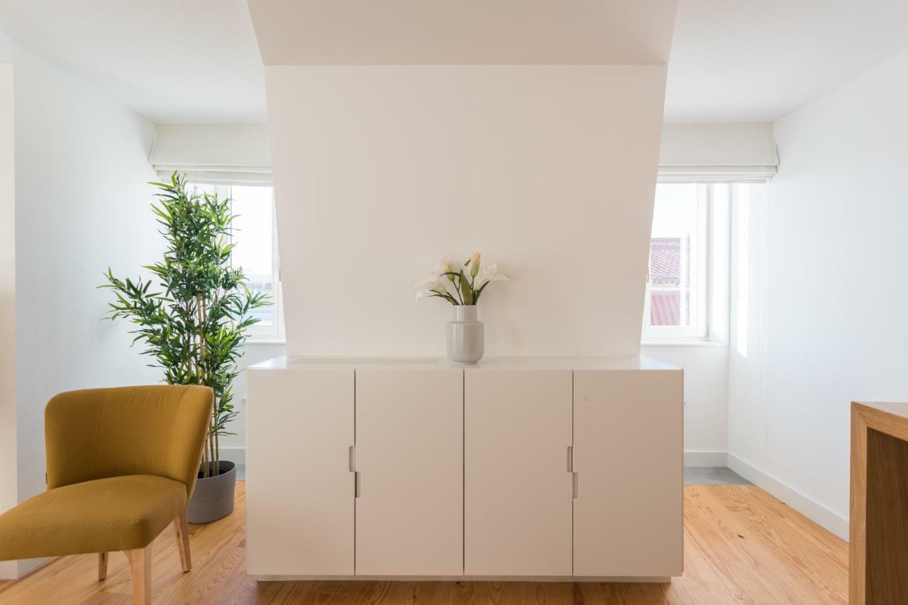Flh Chiado Bright Apartment ลิสบอน ภายนอก รูปภาพ