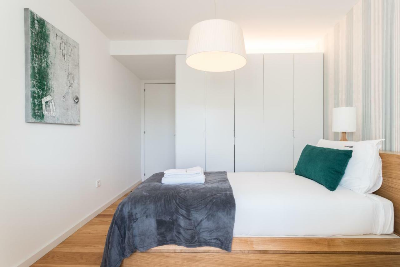 Flh Chiado Bright Apartment ลิสบอน ภายนอก รูปภาพ