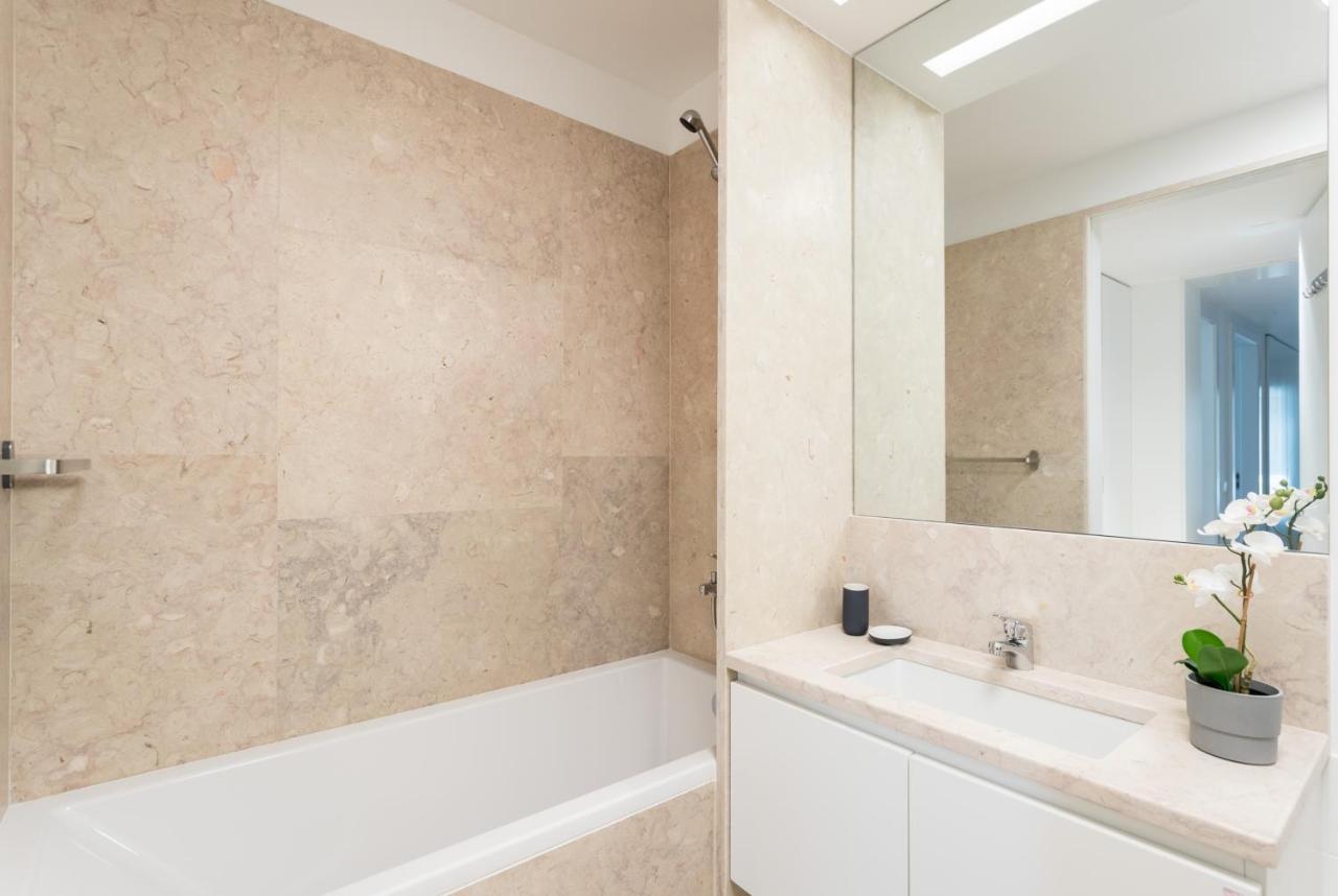Flh Chiado Bright Apartment ลิสบอน ภายนอก รูปภาพ